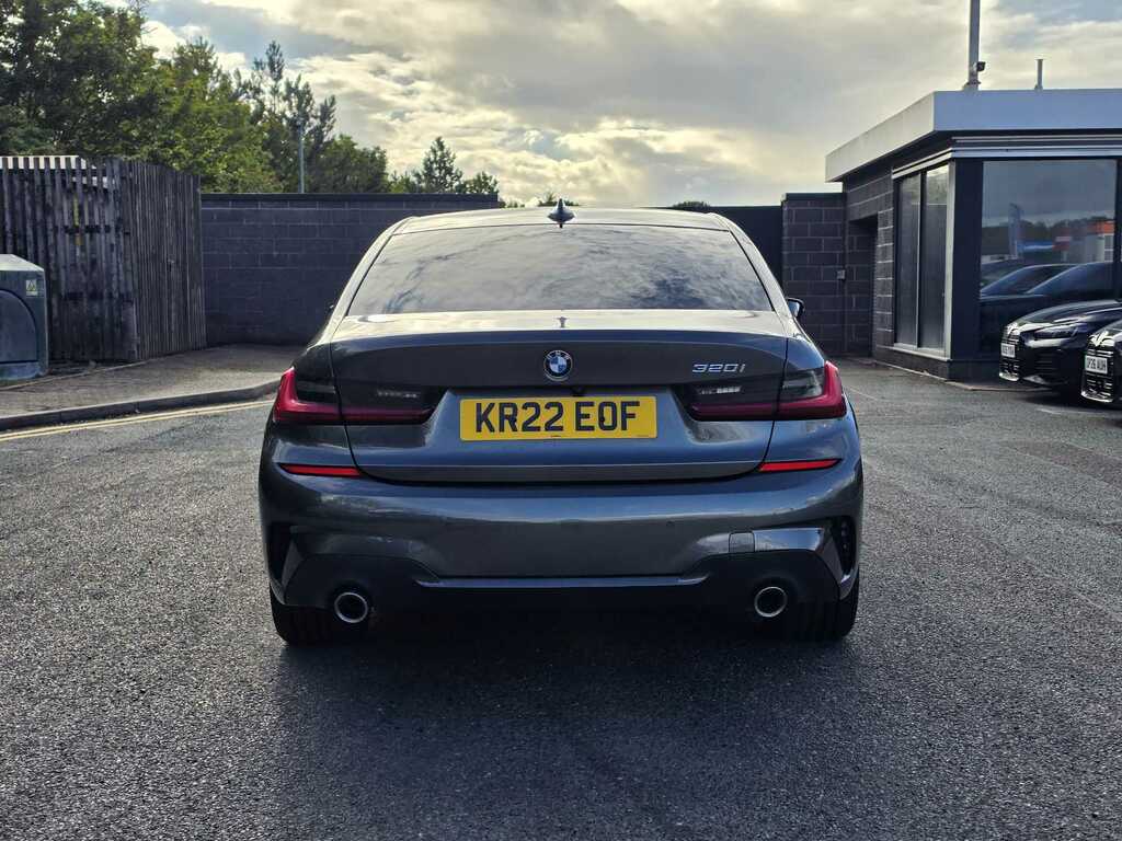 BMW 3 Series 320I M Sport Step #6