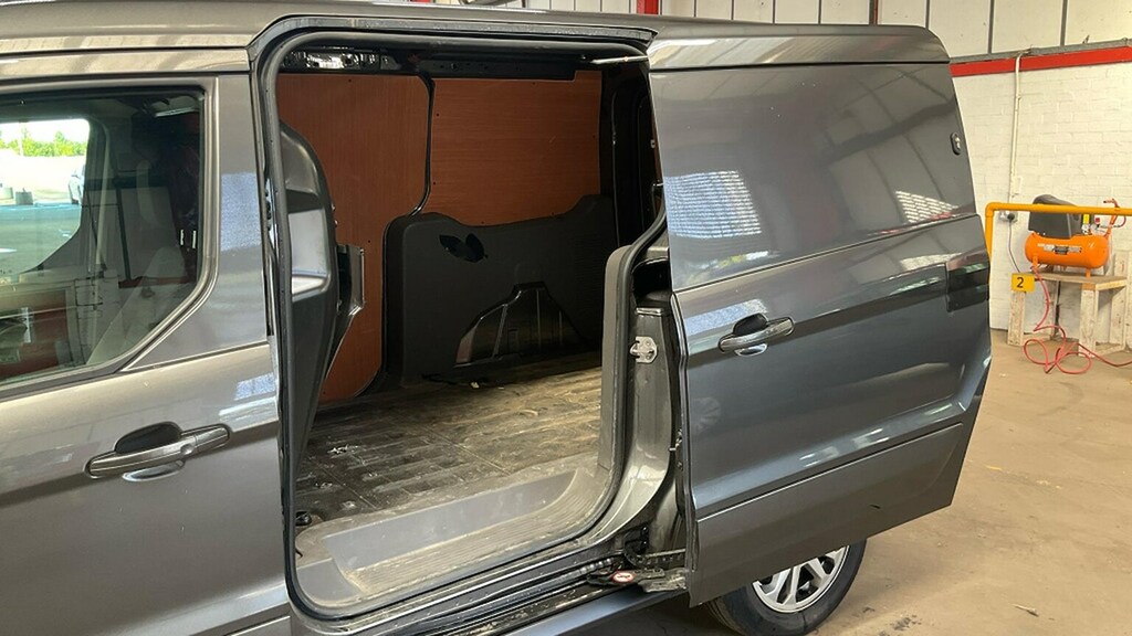 Ford Transit Connect 1.5 250 Ecoblue Limited Panel Van Manua Black #12