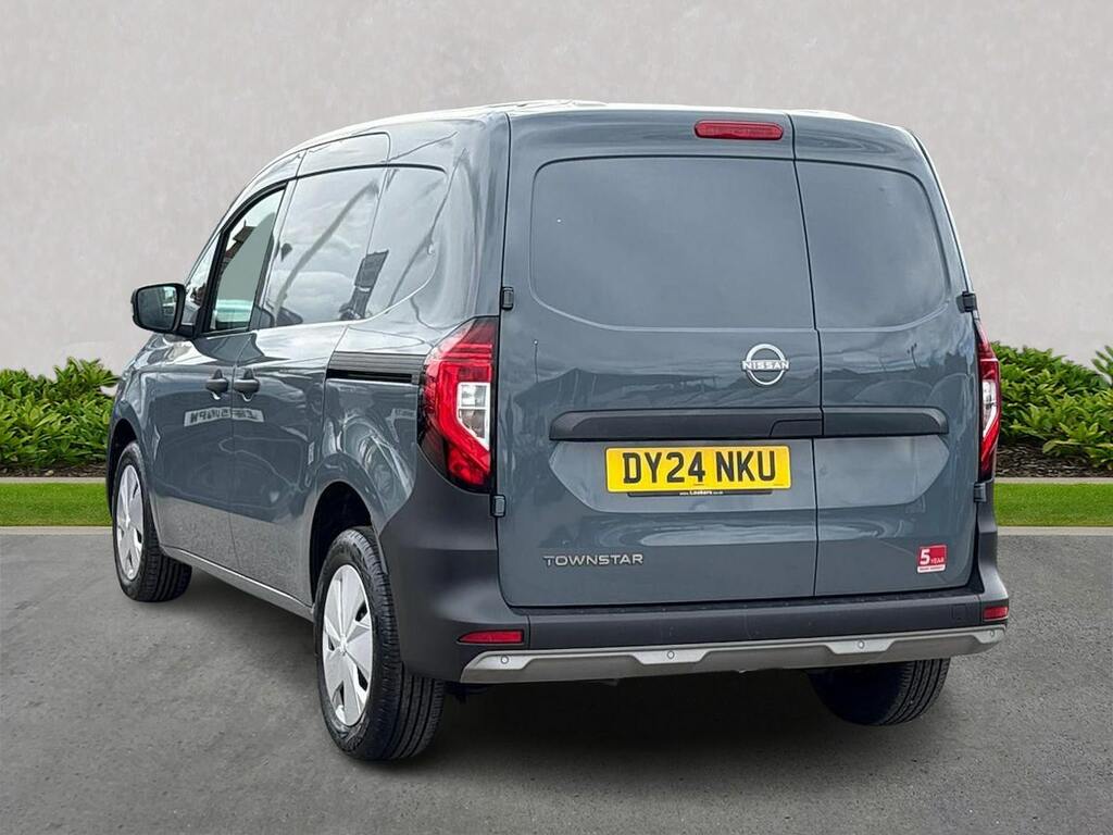 Nissan TOWNSTAR Acenta L2 Panel Van White #2