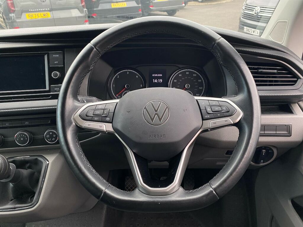 Volkswagen Transporter Highline Grey #13