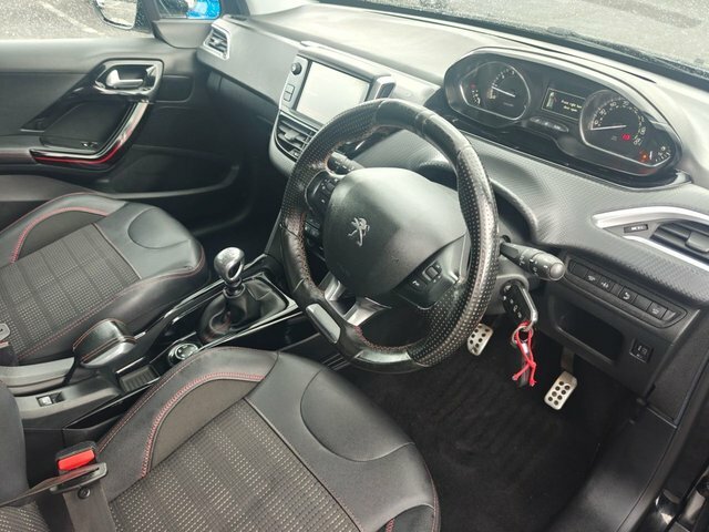 Peugeot 2008 1.2 Puretech Gt Line Suv Euro 6 Black #4