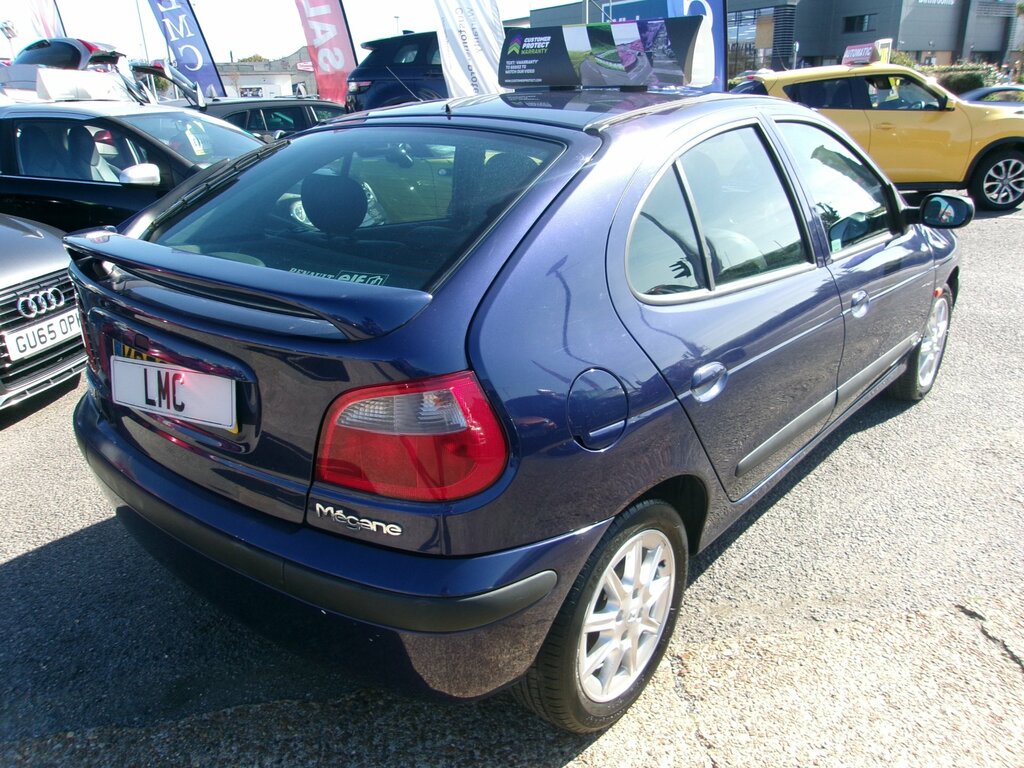 Renault Megane 1.4 16V Fidji Hatchback 95 Bhp Blue #6