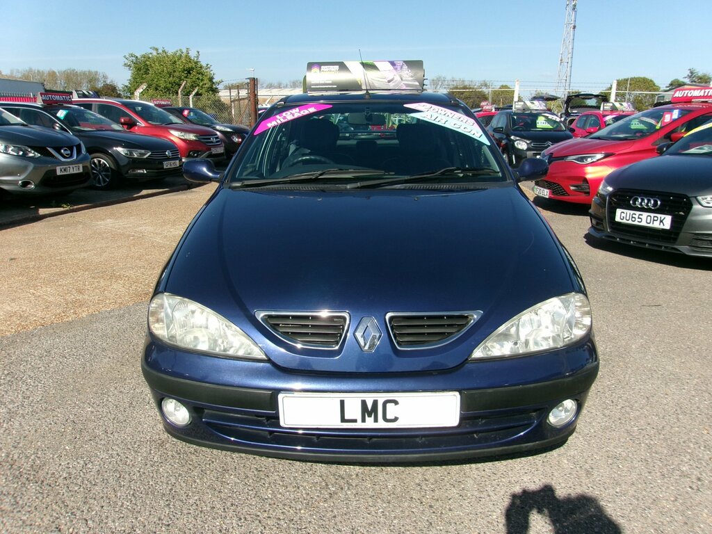 Renault Megane 1.4 16V Fidji Hatchback 95 Bhp Blue #2