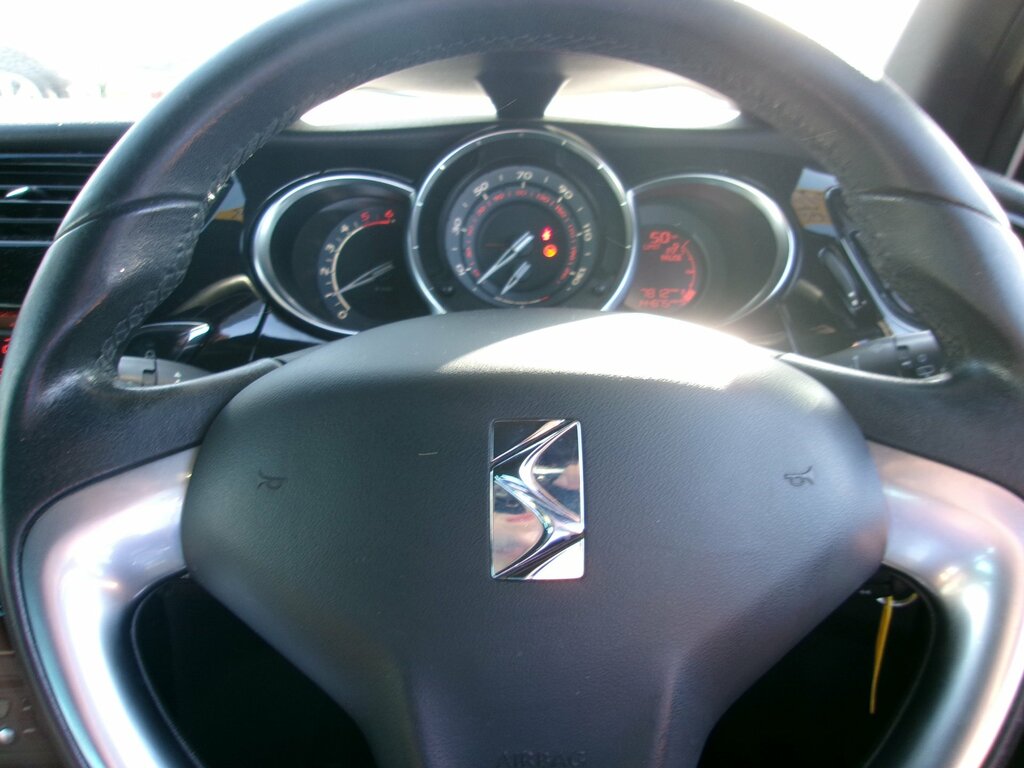 Citroen DS3 Hdi Dstyle Red #11