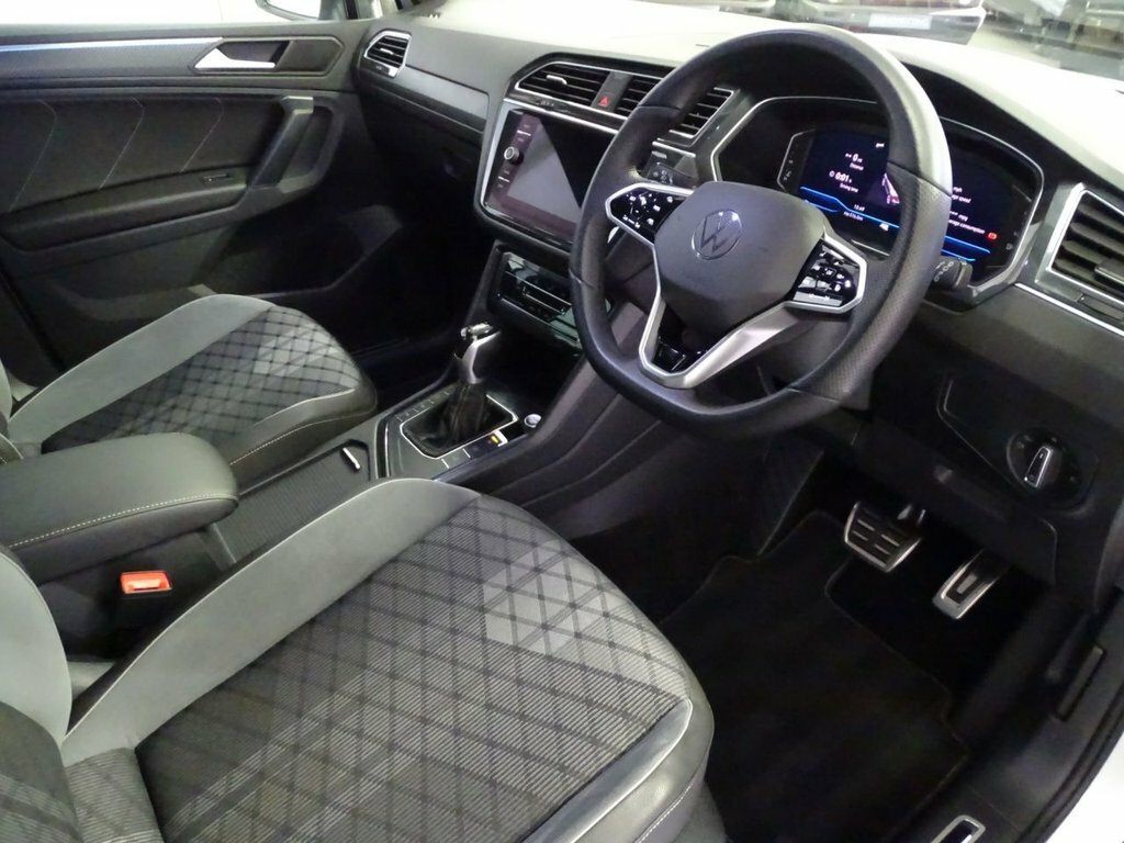 Volkswagen Tiguan 2L R-line Edition White #2