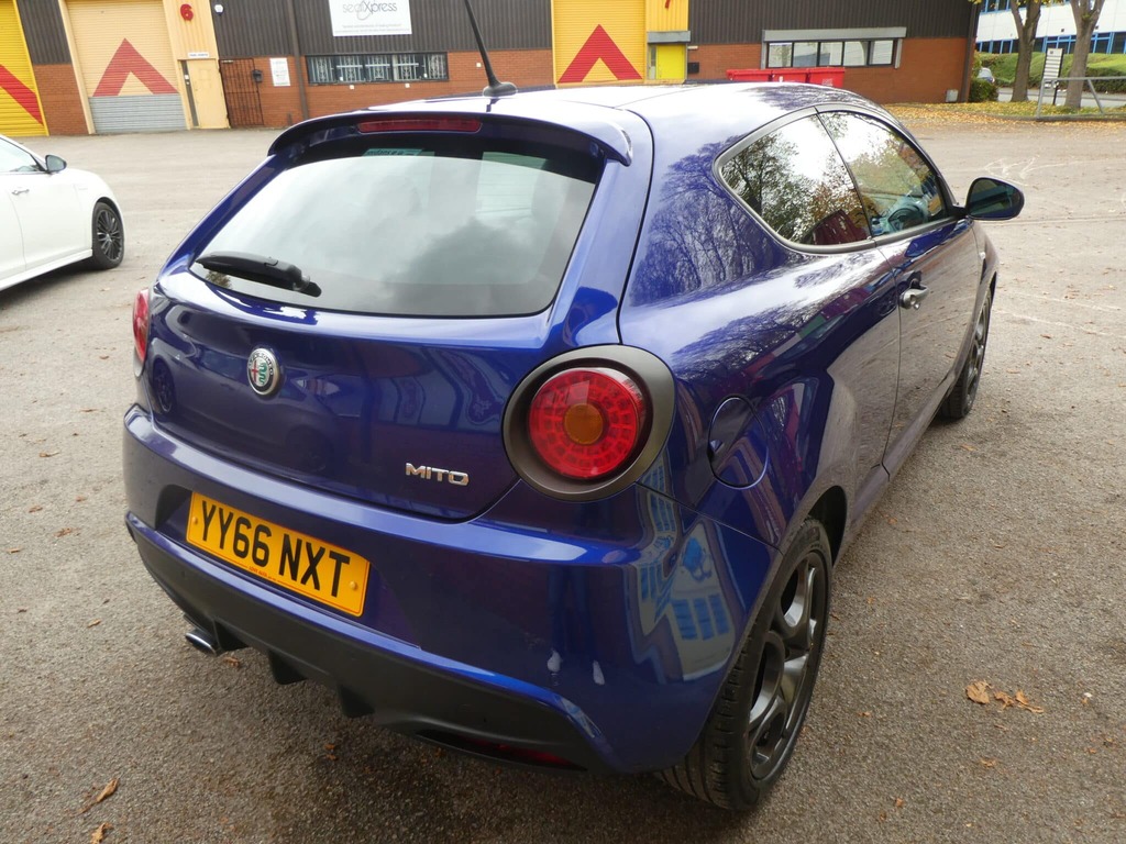 Alfa Romeo MiTo 1.3 Jtdm-2 95 Speciale Start Stop Hatchback YY66NXT #5