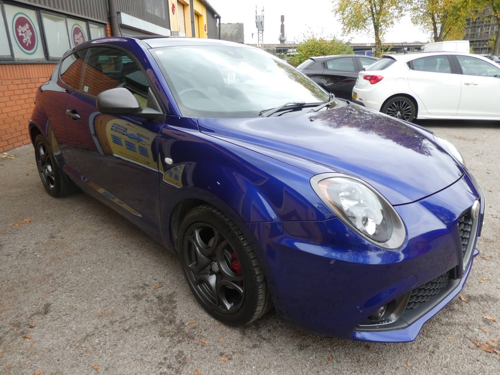 Alfa Romeo MiTo 1.3 Jtdm-2 95 Speciale Start Stop Hatchback YY66NXT #3