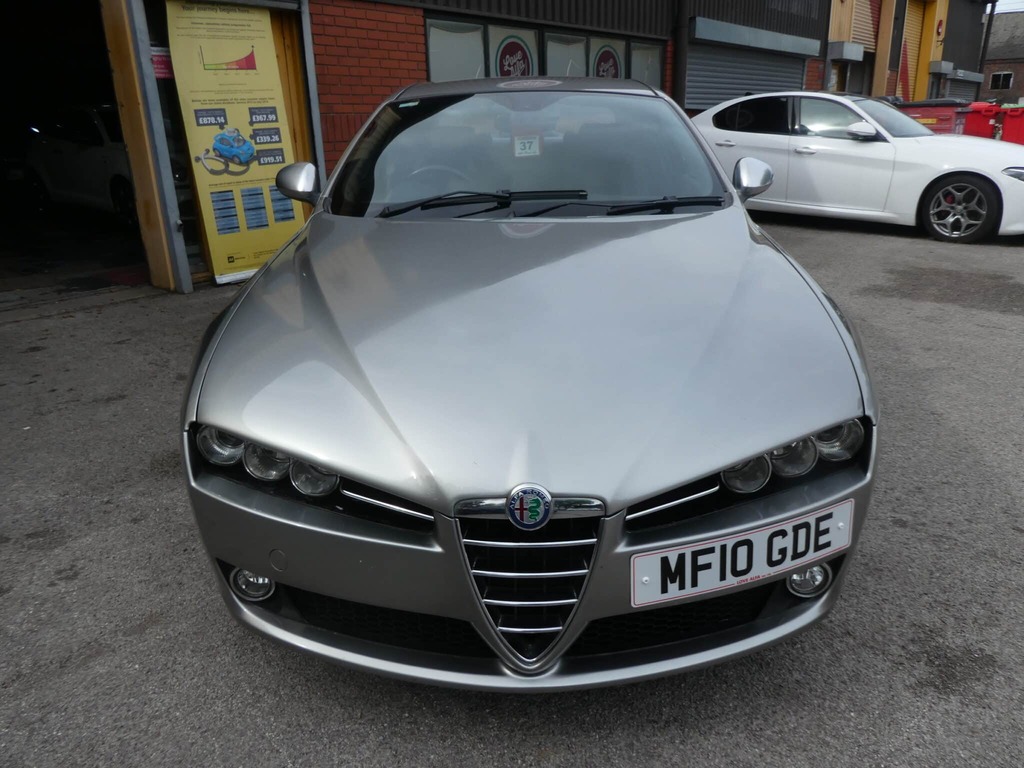 Alfa Romeo 159 1.75 Tbi 200 Ti Turismo Internazionale Saloo  #2