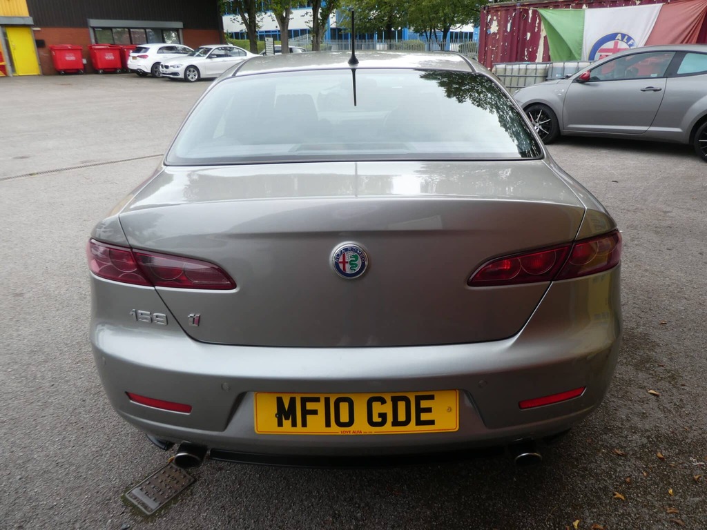 Alfa Romeo 159 1.75 Tbi 200 Ti Turismo Internazionale Saloo  #6