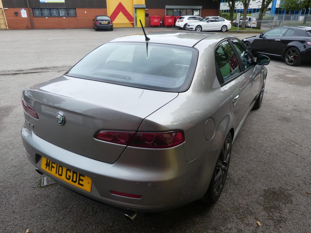 Alfa Romeo 159 1.75 Tbi 200 Ti Turismo Internazionale Saloo  #5