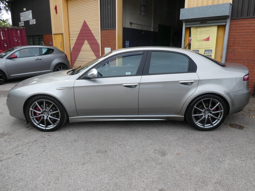 Alfa Romeo 159  Black #8