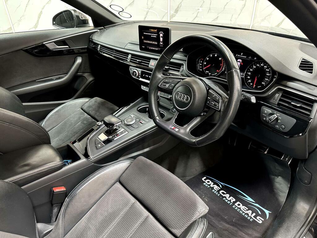 Audi A4 Black Edition Black
