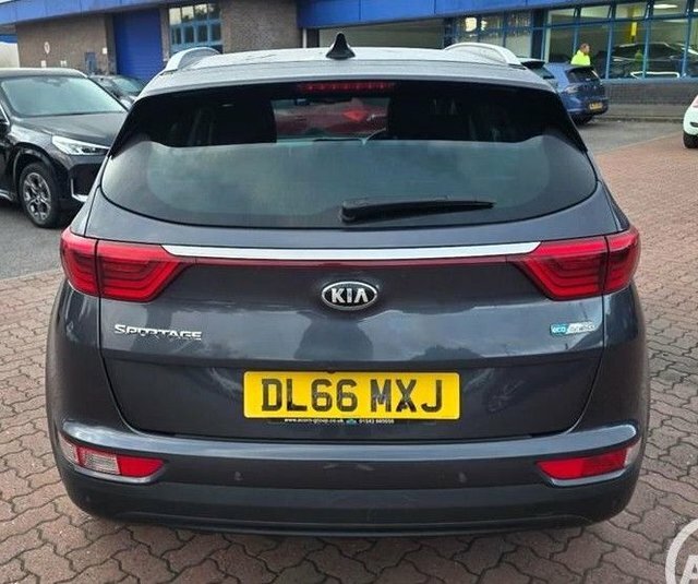 Kia Sportage Crdi 4 Suv DL66MXJ Grey #3