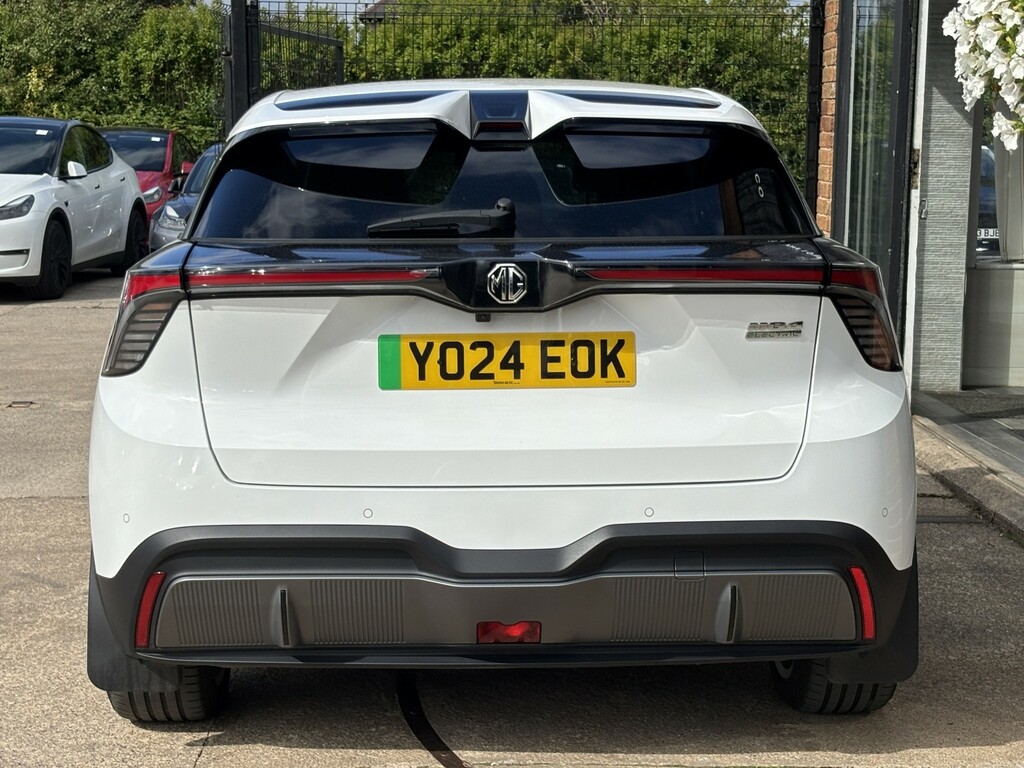MG MG4 Hatchback 64Kwh Trophy Long Range 202424 White #5