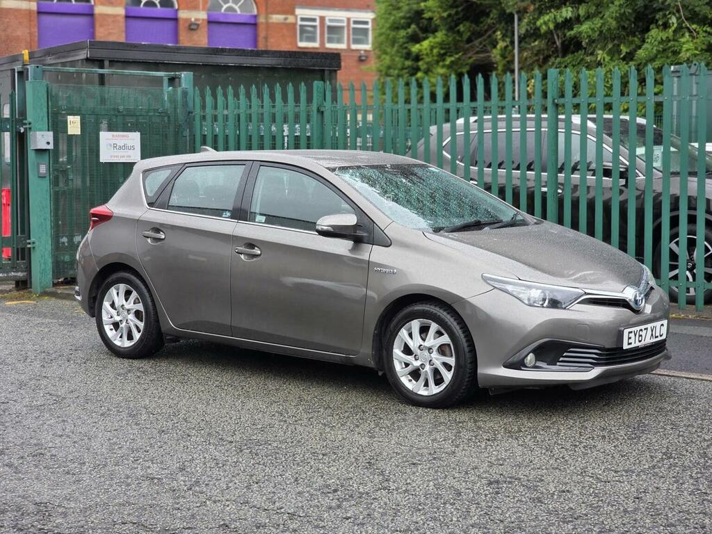 Toyota Auris 1.8 Vvt-h Excel Cvt Euro 6 Ss Safety Sense Brown