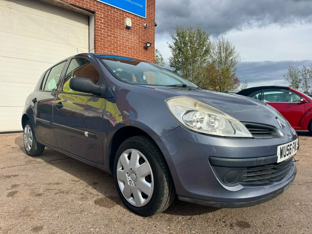 Renault Clio 1.2L Expression Blue
