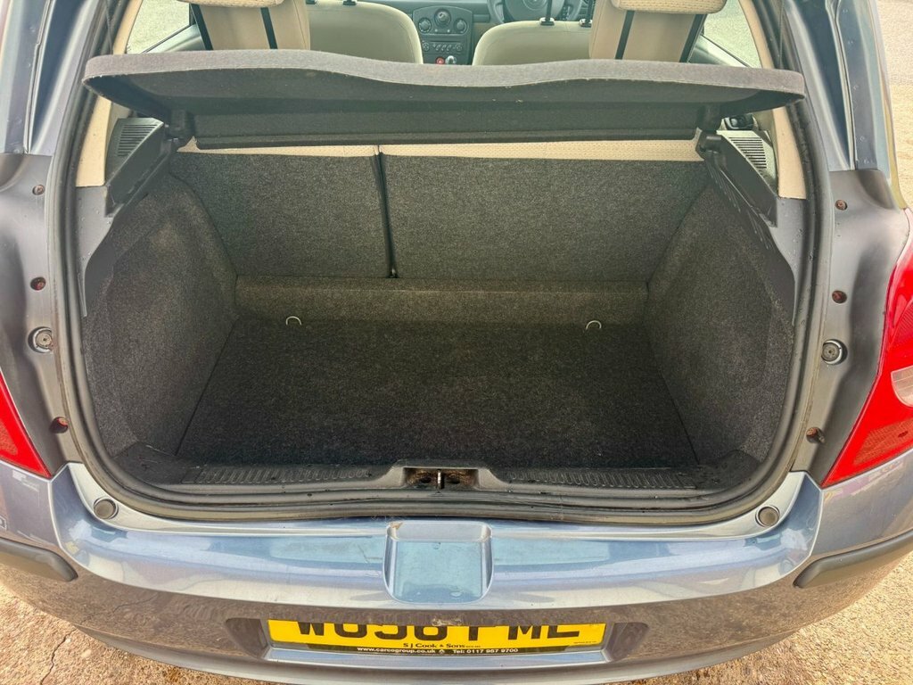 Renault Clio Dynamique 16V Black #19