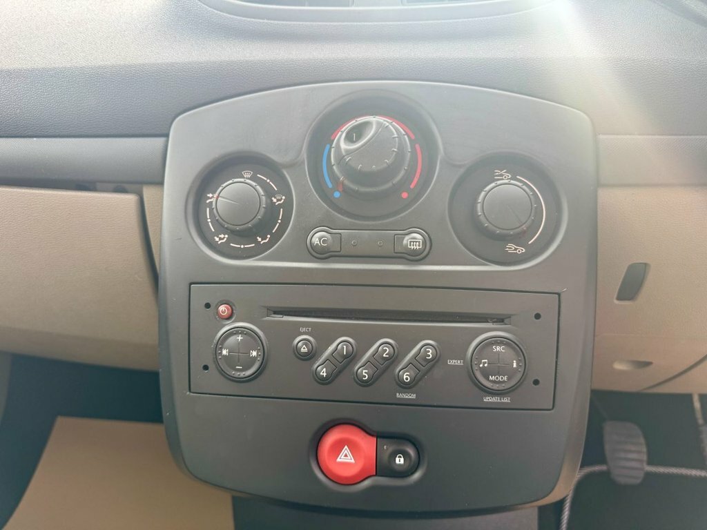 Renault Clio Dynamique 16V Black #28