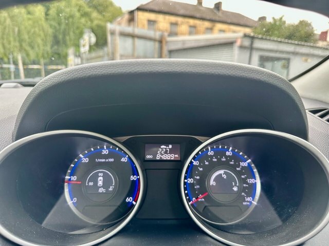 Hyundai Ix35 1.7 Premium Crdi 114 Bhp Silver #17
