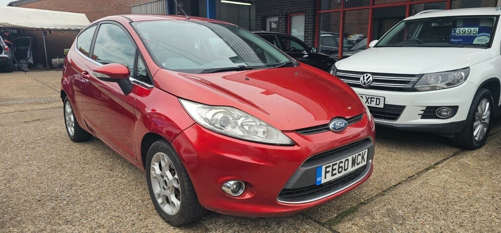 Ford Fiesta 1.6 Tdci Zetec Red