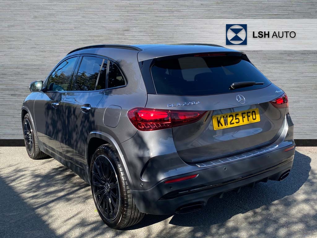 Mercedes-Benz GLA Class Gla 220D 4Matic Amg Line Premium Plus KW25FFO Grey #2