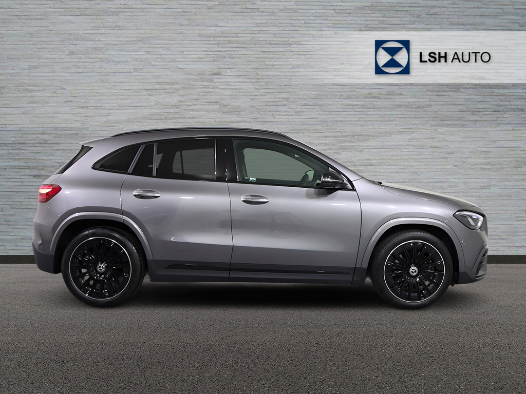 Mercedes-Benz GLA Class Gla 220D 4Matic Amg Line Premium Plus KW25DFF Grey #2