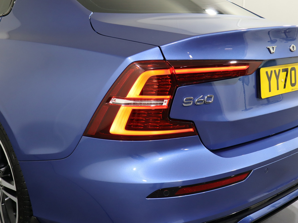 Volvo S60 2.0 T5 R Design Plus Blue #6