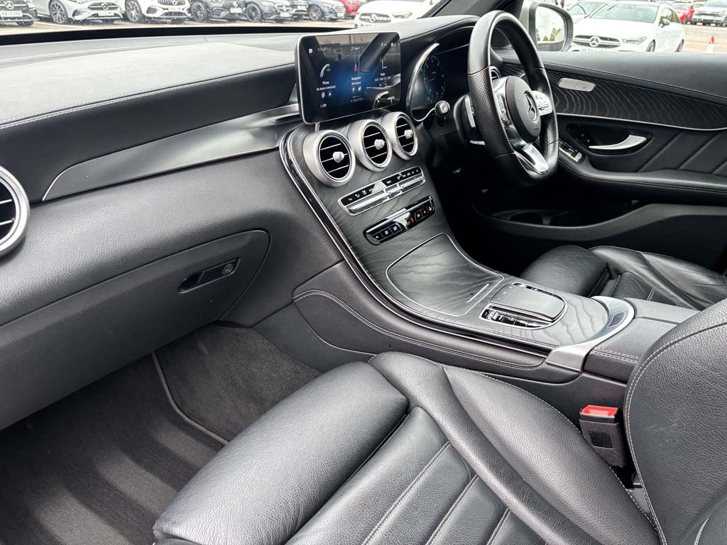 Mercedes-Benz GLC Class Glc 300D 4Matic Amg Line Premium 9G-tronic Silver #3