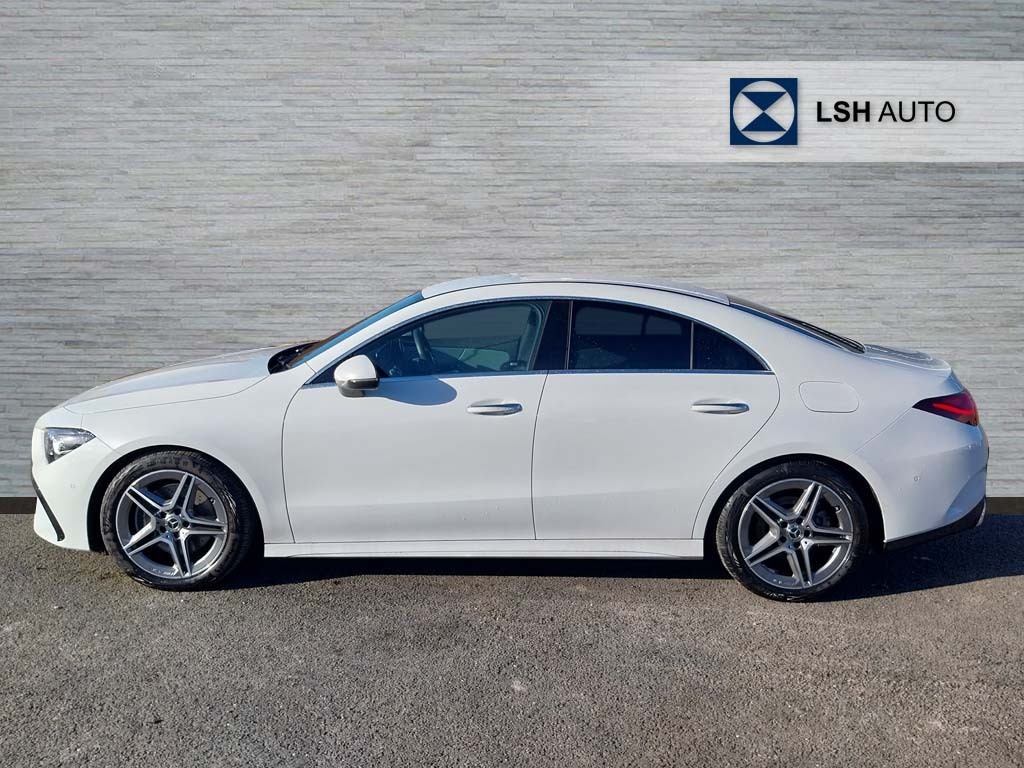Mercedes-Benz CLA Class Cla 200 Amg Line Executive Tip White #3