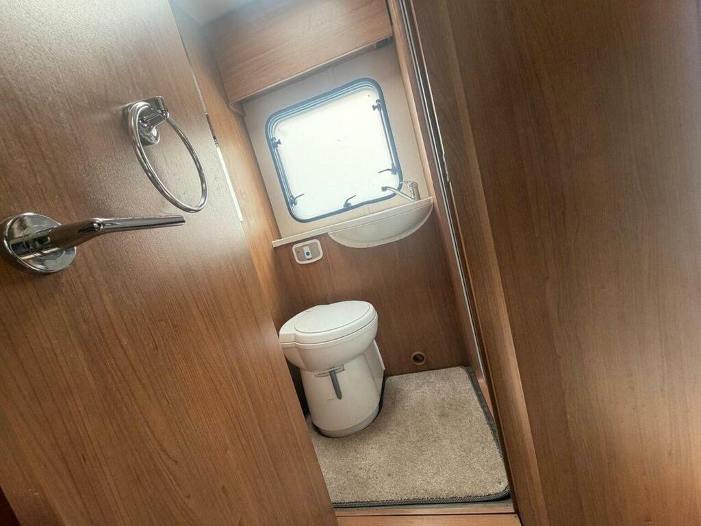 Fiat Ducato 747 Roller Team White #36