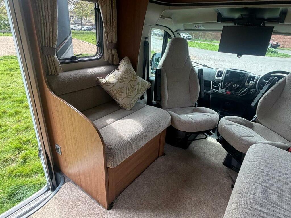 Fiat Ducato 747 Roller Team White #26