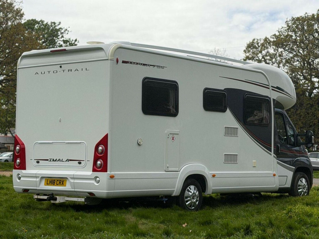 Fiat Ducato 747 Roller Team White #38