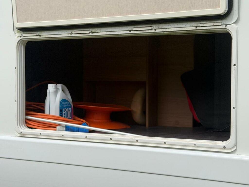 Fiat Ducato 747 Roller Team White #15