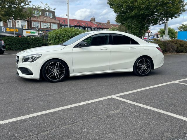 Mercedes-Benz CLA Class 1.6 Cla180 Amg Line White #4