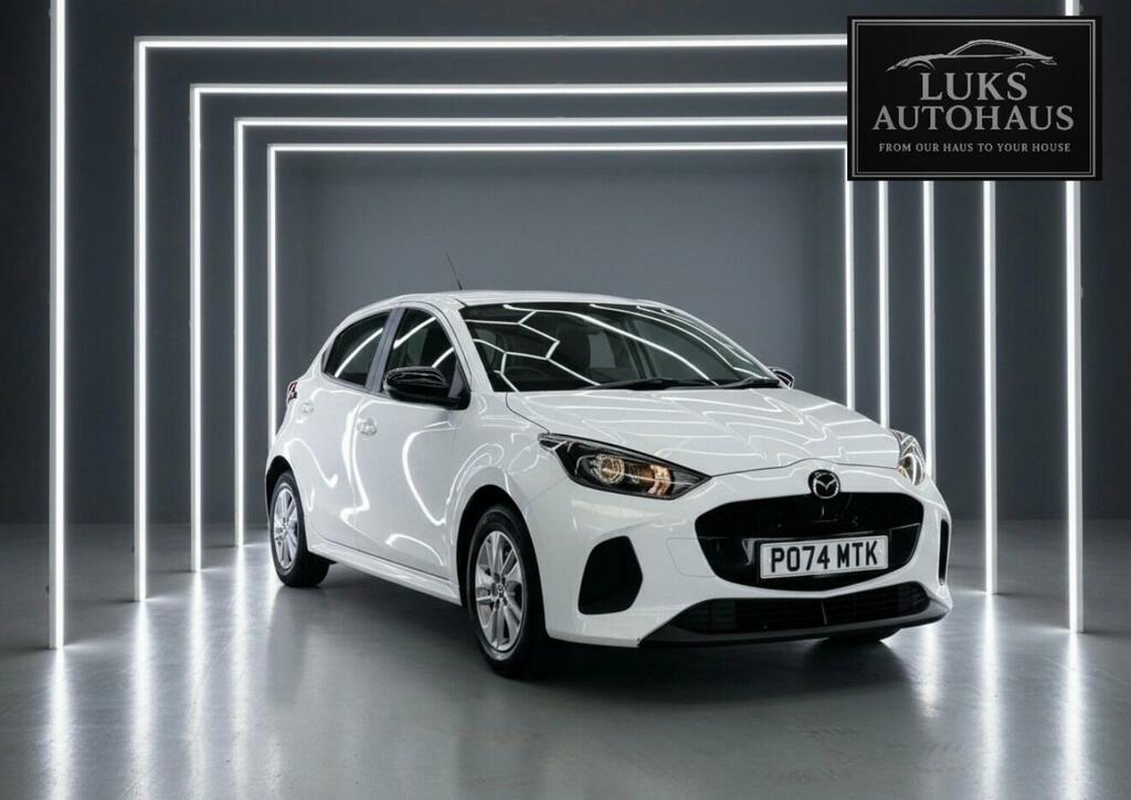 Mazda 2 Centre-line White