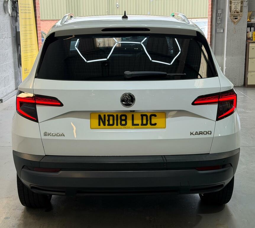 Skoda Karoq Se L White #4