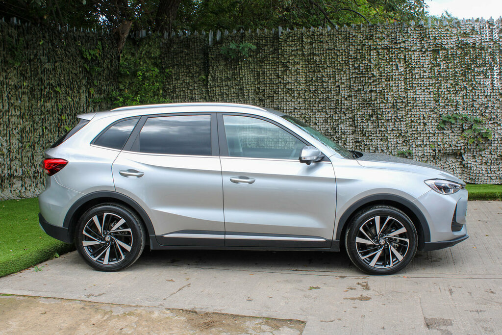 MG ZS Hybrid Trophy Silver #3