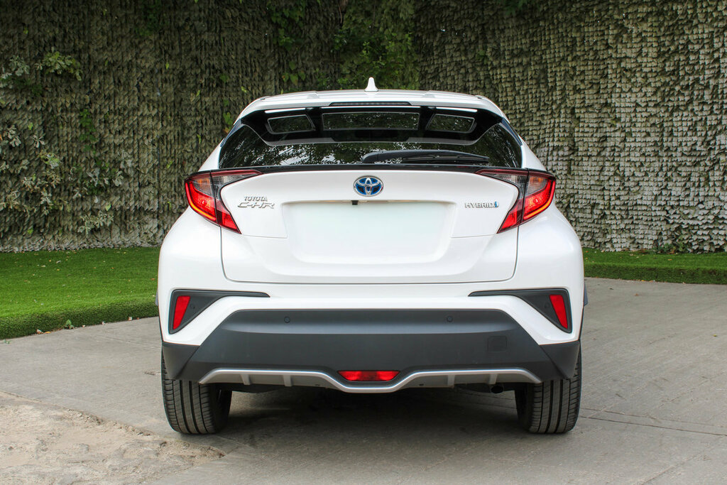 Toyota C-Hr Design White #5