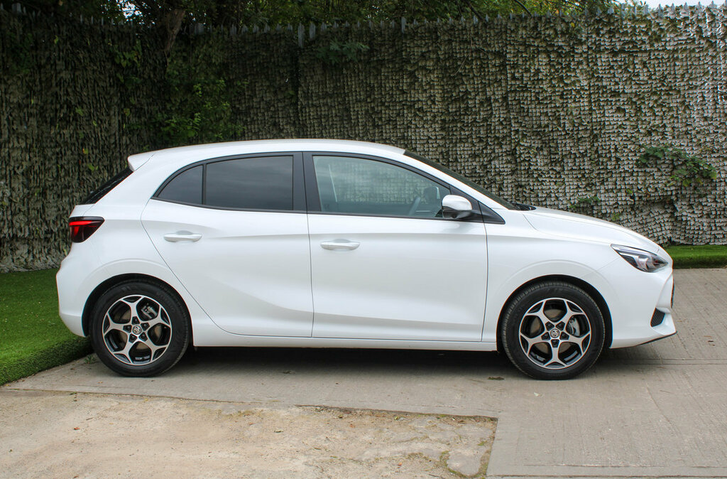 MG MG3 Trophy White #3