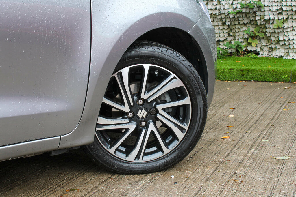 Suzuki Swift Swift Sz-l Dualjet Mhev White #15