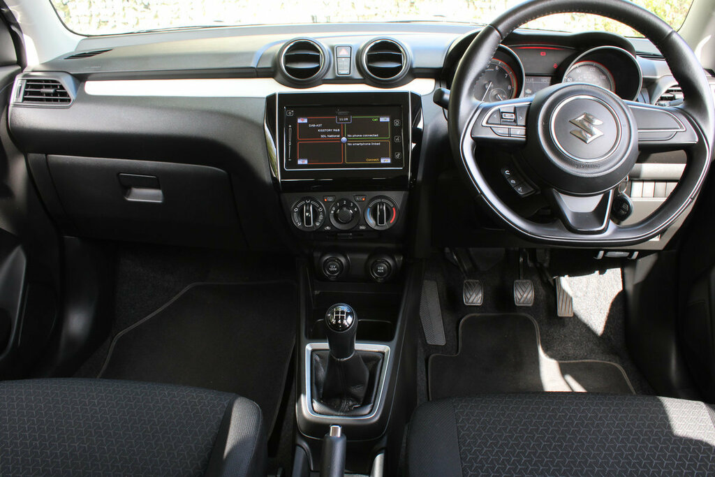 Suzuki Swift Sz-t White #2