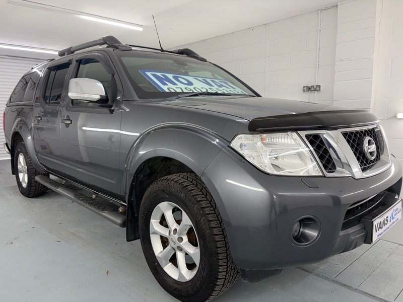 Nissan Navara Dci Tekna 4X4 Grey #3