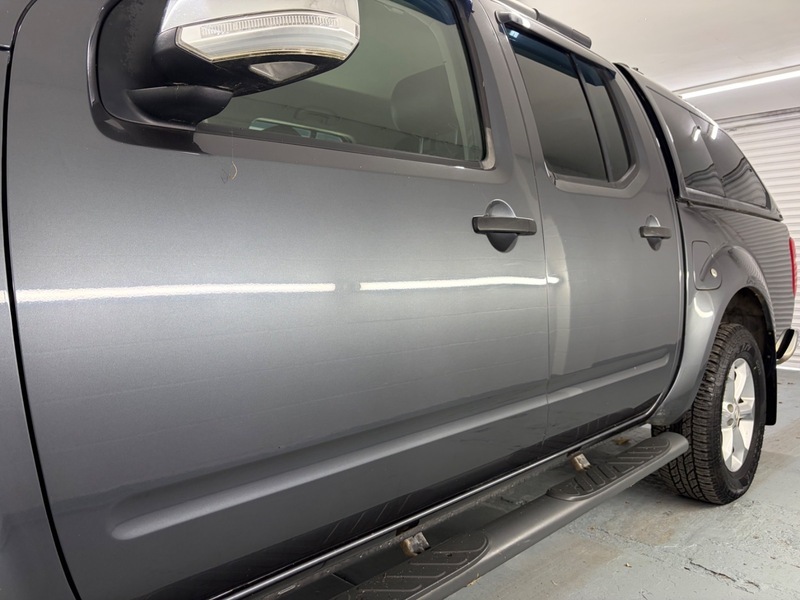 Nissan Navara Platinum Black #8