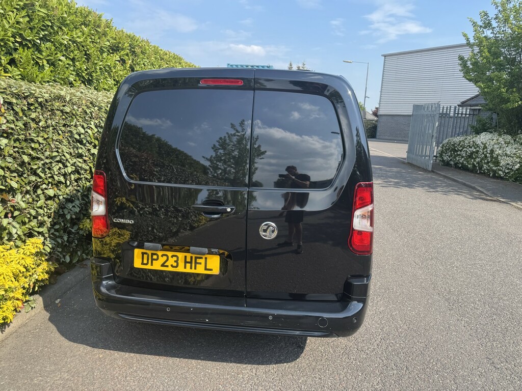 Vauxhall Combo 1.5 Combo Pro 1.5D 100 M6 L2h1 2300 Panel Van 202 Black #5