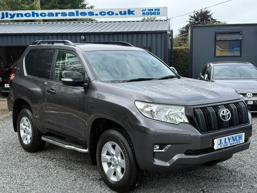 Toyota Land Cruiser 2.8D Utility Commercial Grey