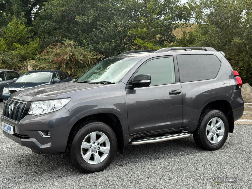 Toyota Land Cruiser 2.8D Utility Commercial Grey #3
