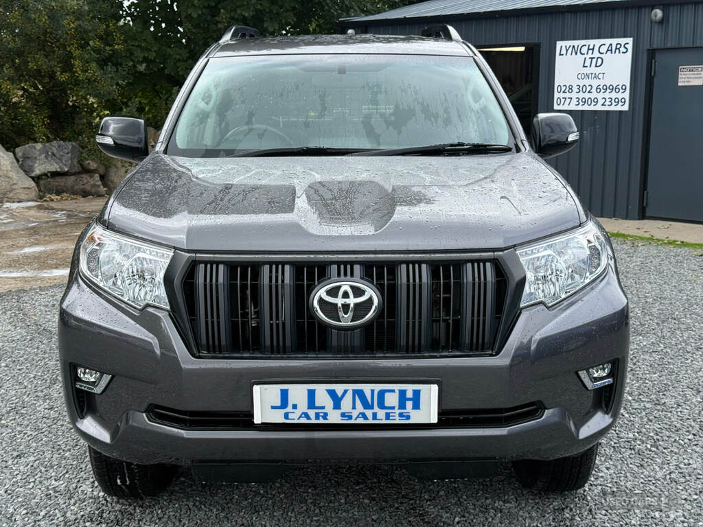 Toyota Land Cruiser 2.8D Utility Commercial Grey #2