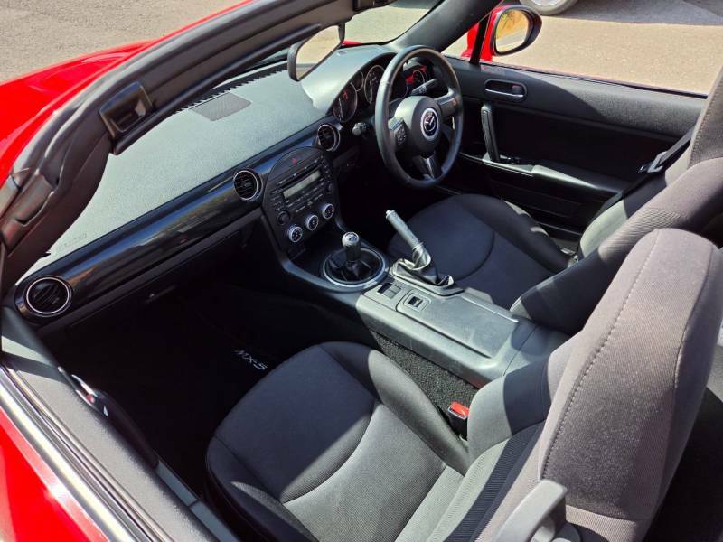 Mazda MX-5 Se Convertible White #10