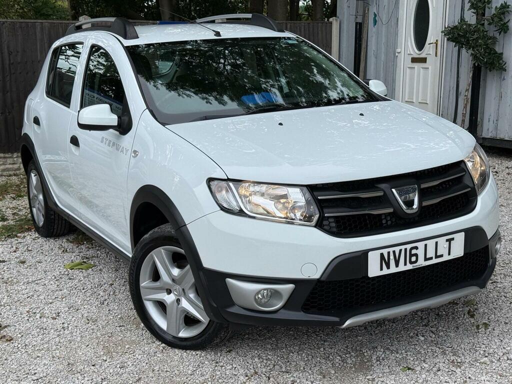 Dacia Sandero Stepway 1.5 Dci Laureate Euro 6 Ss White