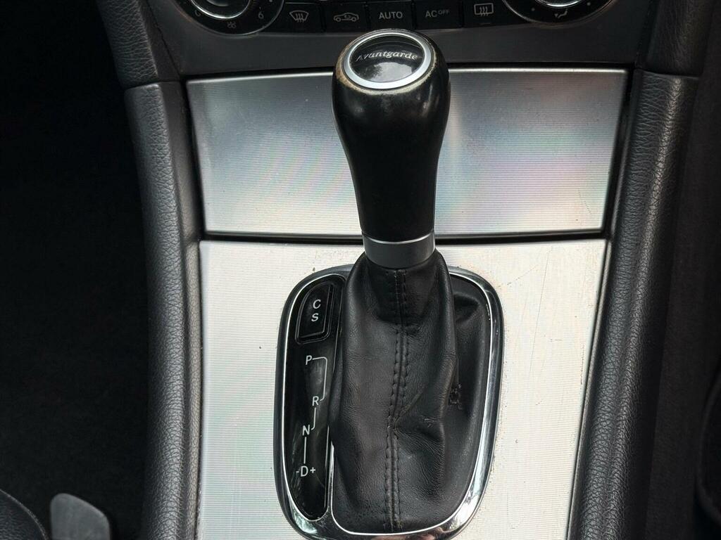 Mercedes-Benz C Class Elegance Se Red #33